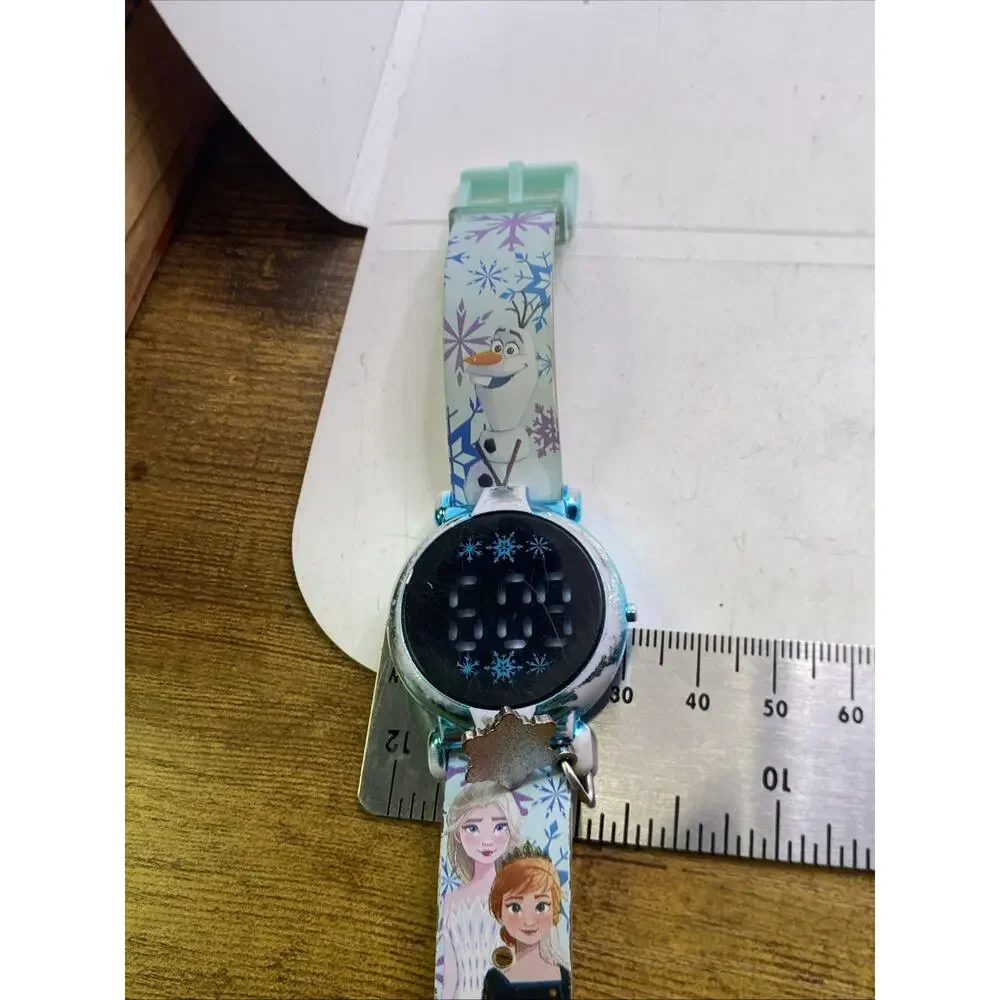 Frozen Kids Watch Worn New Batteey Works